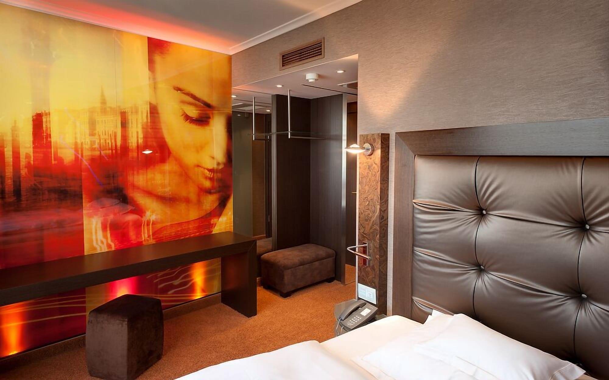 Savoy